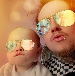 Meet your Posher, Bradley